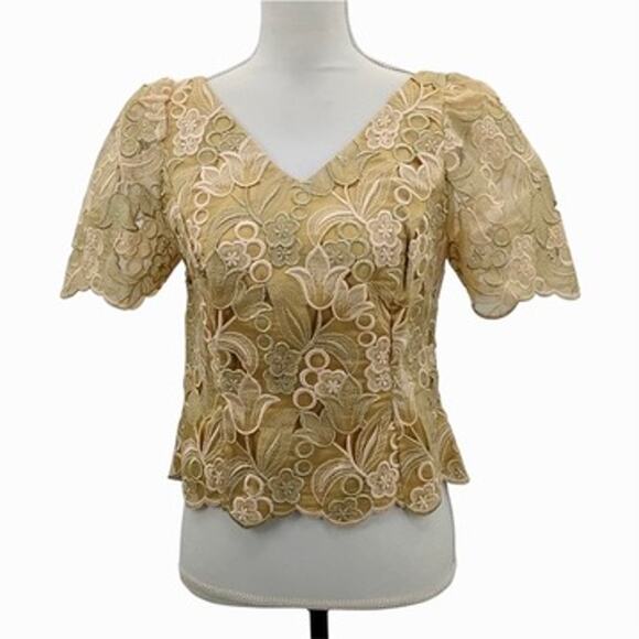 Handmade Floral Embroidered Top Shell Gold Tan Scalloped Zipper Back Size Small - Picture 9 of 9